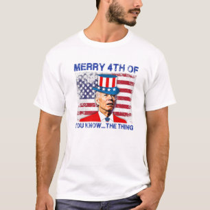 Camiseta El Divertido Biden Confundió A Merry Feliz 4 De Us