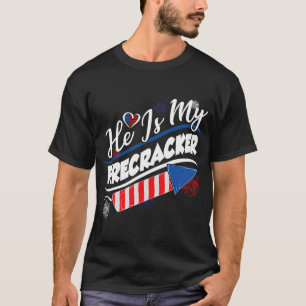 Camiseta Él es mi petardo 4 de julio parejas coincidentes