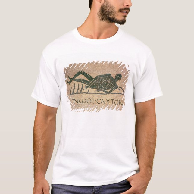 Camiseta El esqueleto de descanso con el subtítulo 'sabe (Anverso)