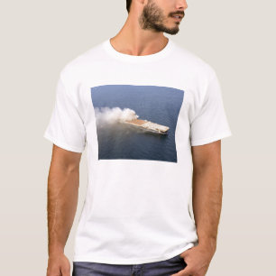 Camiseta El ex-Oriskany, un carr desarmado de los aviones