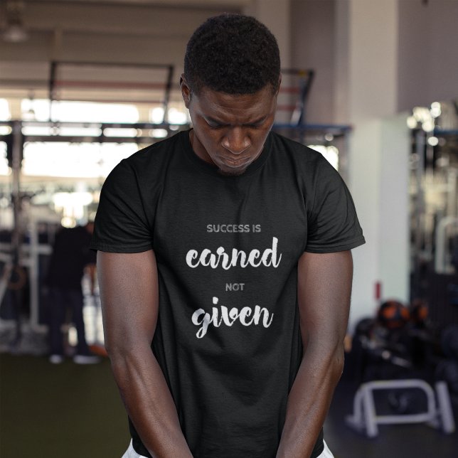Camiseta El Éxito Se Gana No Se Da Motivación (Subido por el creador)