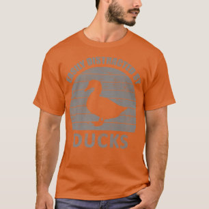 Camiseta El extraño amante del pato, un granjero fornido, f