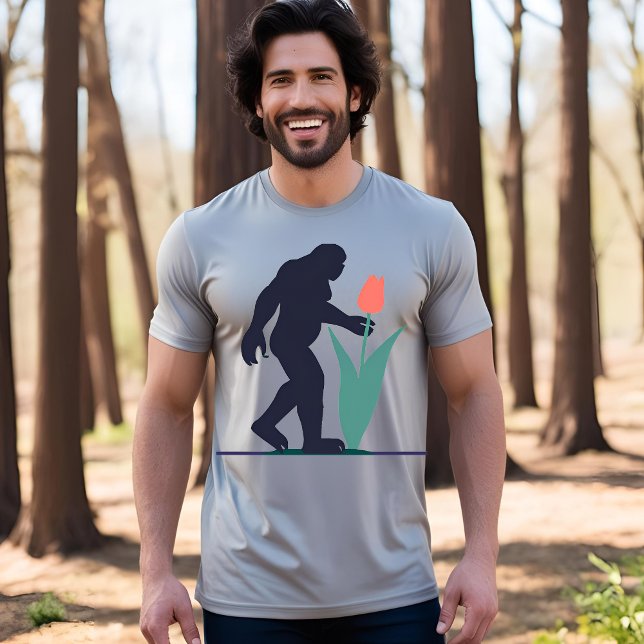 Camiseta El florecimiento de la Pascua en Bigfoot: Graciosa (Subido por el creador)