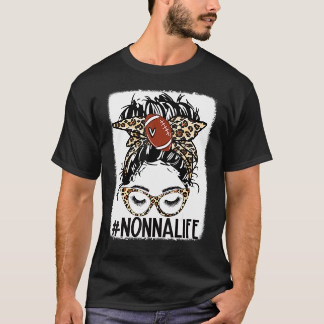 Camiseta El fútbol americano Nonna Life Messy Bun Game Day  (Anverso)