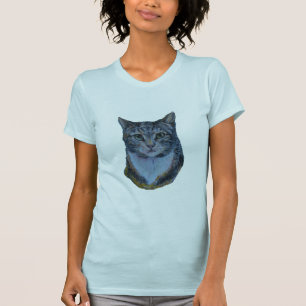 Camiseta El gato de Tabby mira fijamente abajo… maullido
