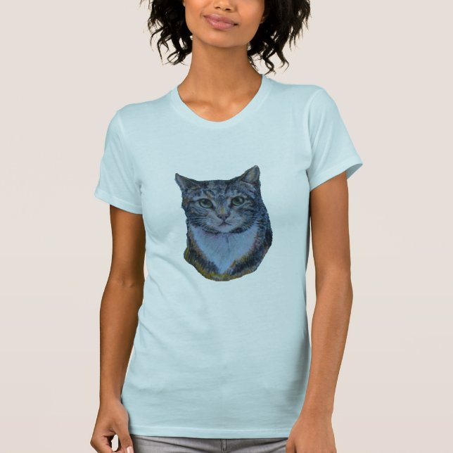 Camiseta El gato de Tabby mira fijamente abajo… maullido (Anverso)