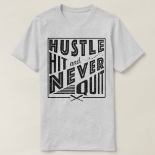 Camiseta El golpe de la prisa del softball del béisbol y