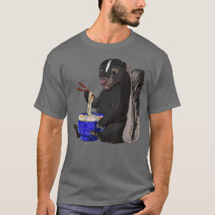 Camiseta El gracioso Kawaii japonés Ramen Noodles Skunk