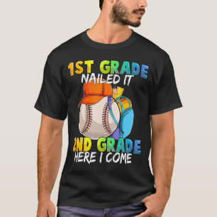 Camiseta El Grado 1 Del Famoso Béisbol Lo Puso En El Último