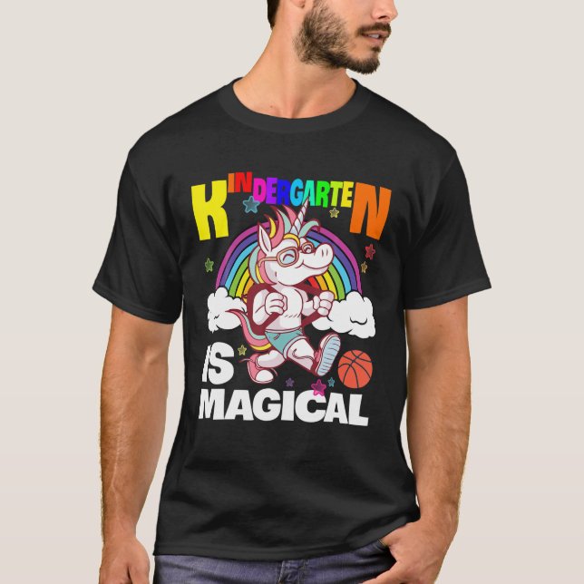 Camiseta El Grado De Kindergarten De Unicornio Es Mágico (Anverso)