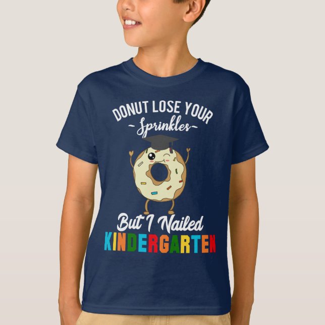 Camiseta El graduado divertido de la guardería embroma la (Anverso)
