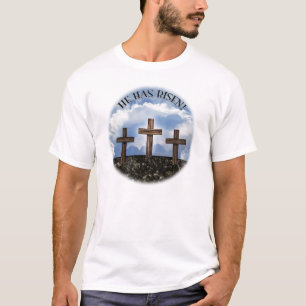 Camiseta Él Ha Resucitado 3 Cruces Ásperas con Oración del 