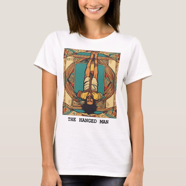 CAMISETA EL HOMBRE COLGADO - TARJETA DE TAROT (Anverso)