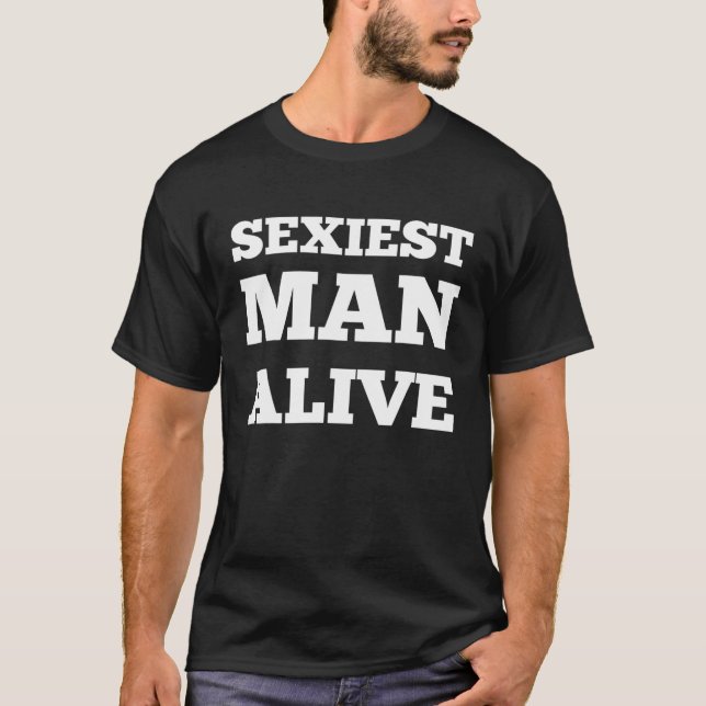 Camiseta El hombre más sexy y vivo del marido presente (Anverso)