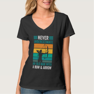 Camiseta El Hombre Mayor De Arquero Con Arco Y Flor