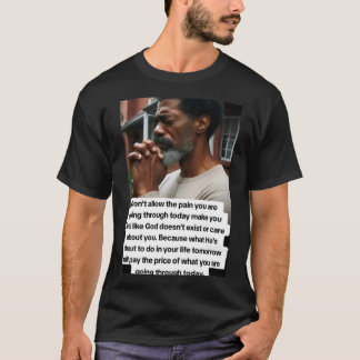 Camiseta el hombre necesita serlo, este lema te hará ser no