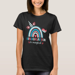 Camiseta El jardín de infancia arcoiris de Unicornio es un