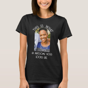 Camiseta EL JEFE IMPRESIONANTE DEL Humor PARECE UN EMPLEADO