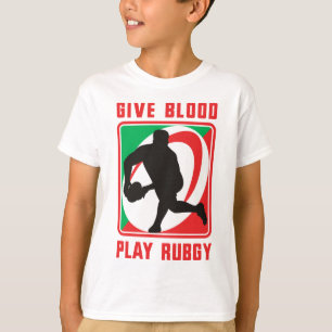 Camiseta El jugador del rugbi que pasa el frente de la bola