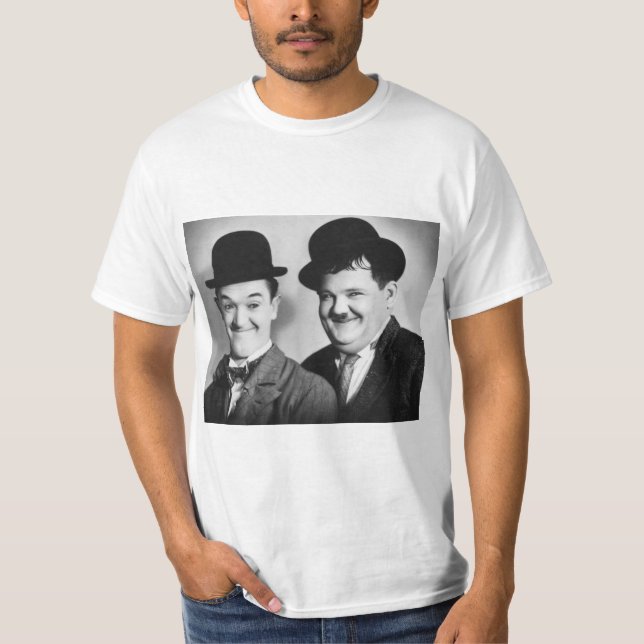 Camiseta "El legado de la risa Laurel-Hardy: 95 años joven (Anverso)