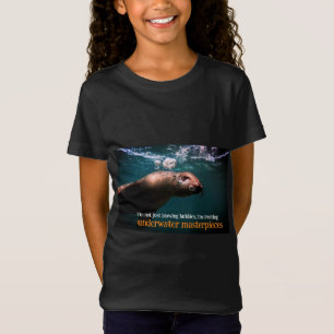 Camiseta El león del mar soplando burbujas bajo el agua