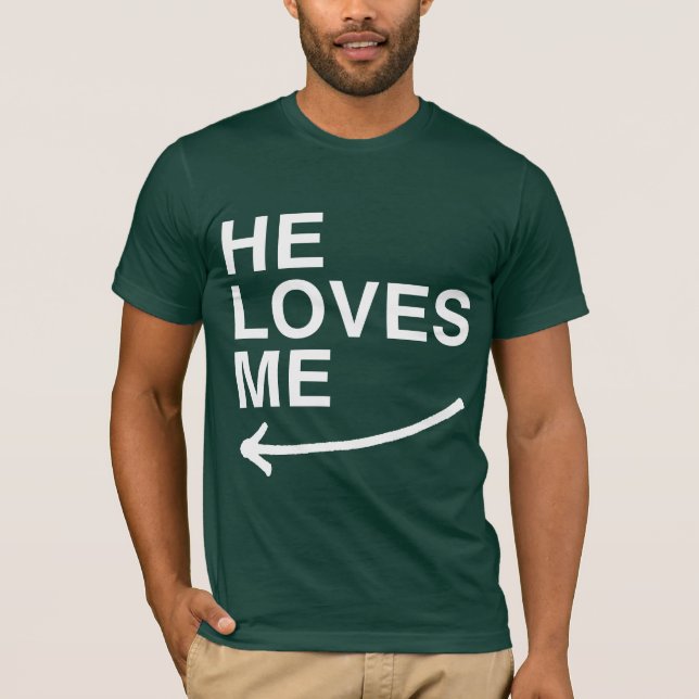 Camiseta Él me ama (izquierdo) - .png (Anverso)