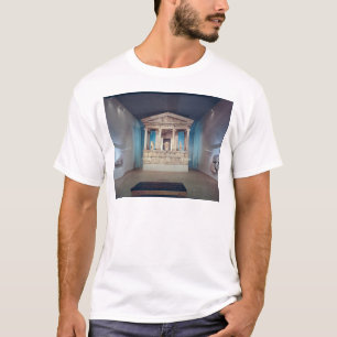 Camiseta El monumento de Nereida, Xanthos, c.390-380 A.C.