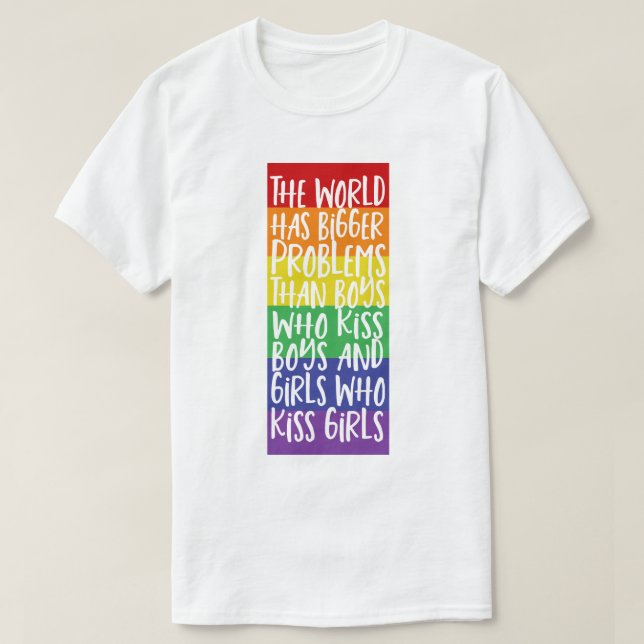 Camiseta El mundo del arcoiris del orgullo gay tiene mayore (Diseño del anverso)
