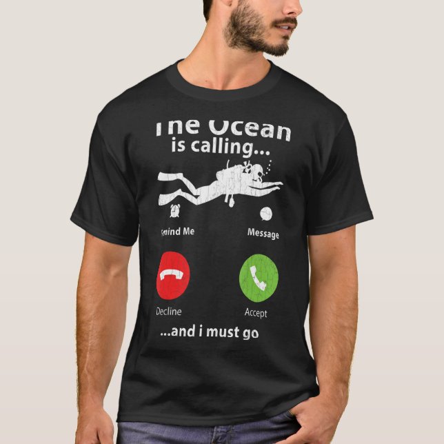 Camiseta El Océano Llama A Los Buceadores Scuba Diving Grap (Anverso)