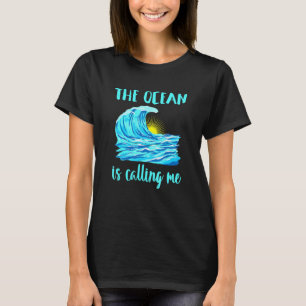 Camiseta El océano me llama océano de vacaciones de verano