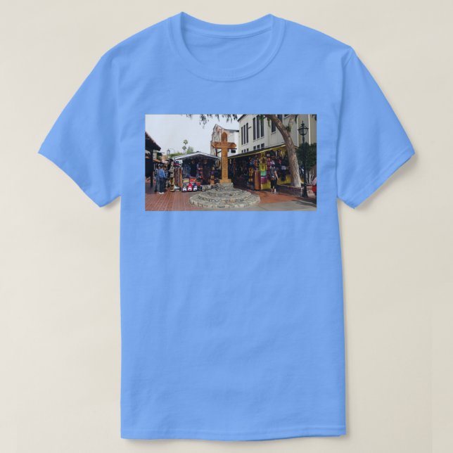 CAMISETA EL OLVERA ST SE ENCUENTRA EN LOS ÁNGELES Y CUENTA  (Diseño del anverso)
