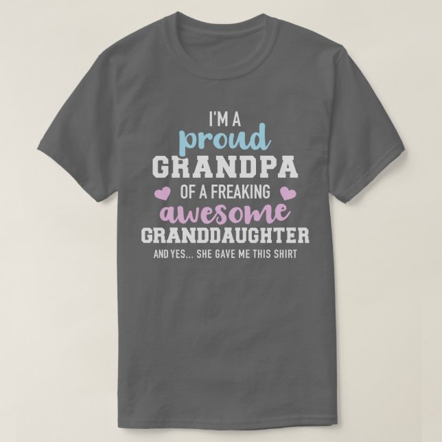 Camiseta El orgulloso abuelo de una increíble nieta (Diseño del anverso)