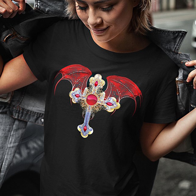 Camiseta El oro con joyas rojas empantanado y la cruz crist (Subido por el creador)