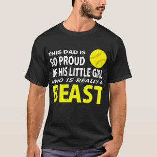 Camiseta El Padre Del Softball Está Orgulloso De Su Niña Qu