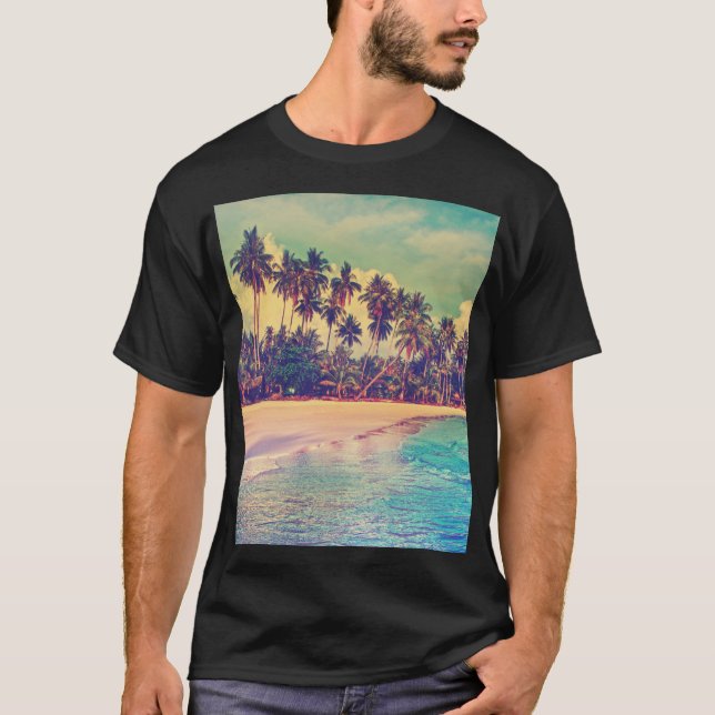 Camiseta El paraíso tropical: mar, hotel, playa. (Anverso)