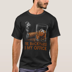Camiseta El patio trasero es mi oficina divertido Whiskey C