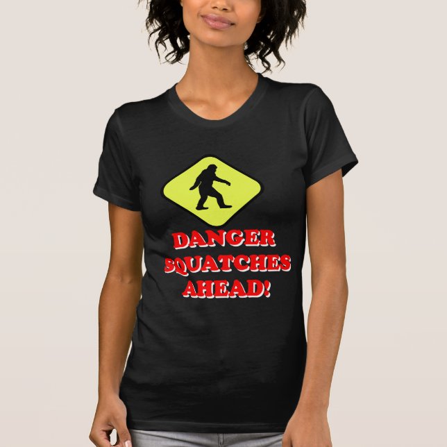 Camiseta El peligro se agita (Anverso)