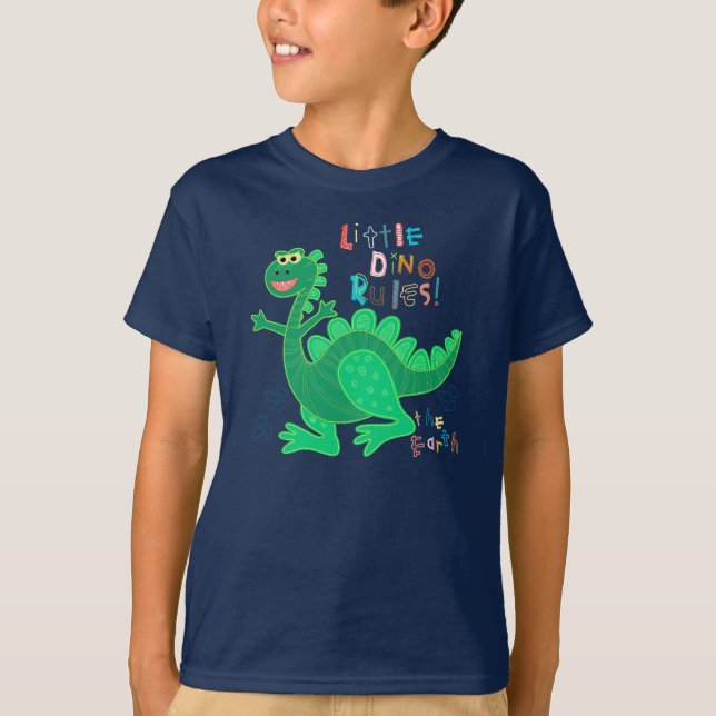 Camiseta El pequeño Dino gobierna la Tierra. (Anverso)