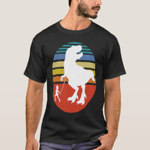 Camiseta El pequeño Dirl caminando por su Tyrannosaurus Rex