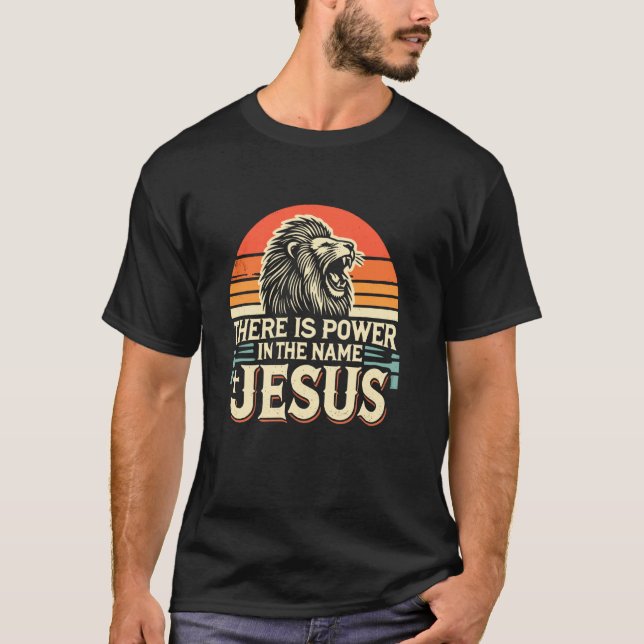 Camiseta El poder en el nombre Jesús Fe León Cristiano (Anverso)