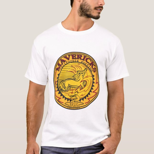 CAMISETA EL PRACTICAR SURF DE HALF MOON BAY CALIFORNIA DE (Anverso)