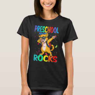 Camiseta El preescolar vuelve a llevar a un gato a la escue