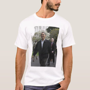 Camiseta El presidente Obama camina hacia la cancha de balo