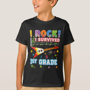 Camiseta El Primer Graduado De Primer Grado Sobrevivió Al Ú