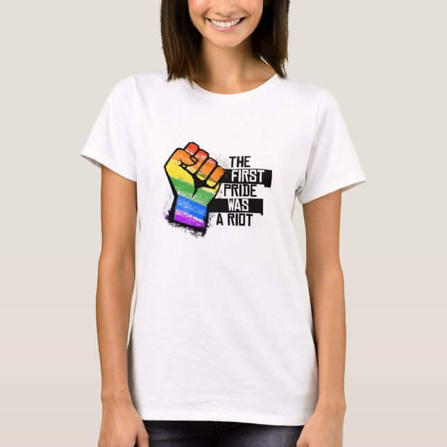 Camiseta El primer orgullo fue un disturbio (Anverso)
