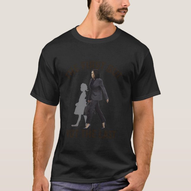 Camiseta El primer pero no el último Kamala Harris Ruby Bri (Anverso)