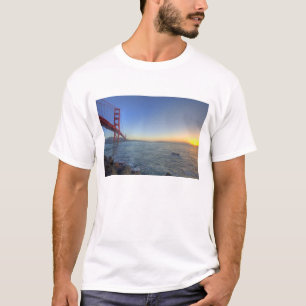 Camiseta El puente Golden Gate al amanecer desde Fort