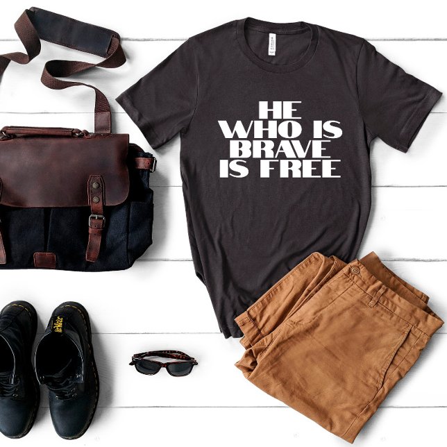 Camiseta El que es valiente es una cita libre (Subido por el creador)