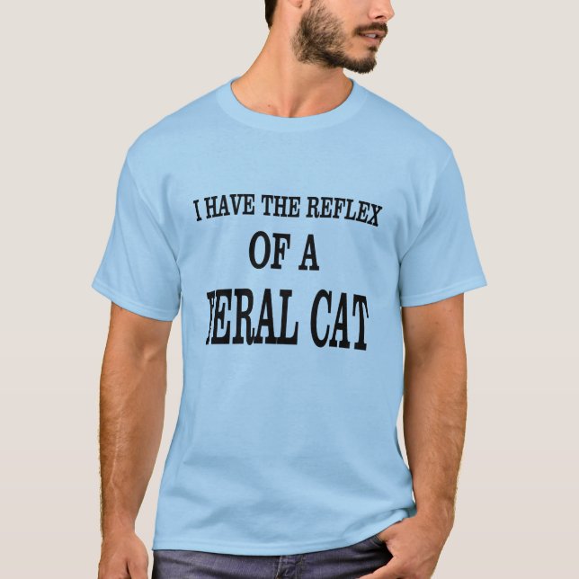 Camiseta ¡El reflejo de un gato salvaje! (Anverso)