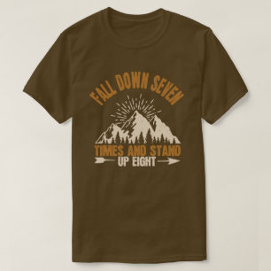 Camiseta El Regalo De Hiker Se Cae Siete Veces Y Se Levanta